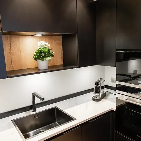 Romanee 6 Personnes Vue Cathedrale 2 Places De Parking 公寓