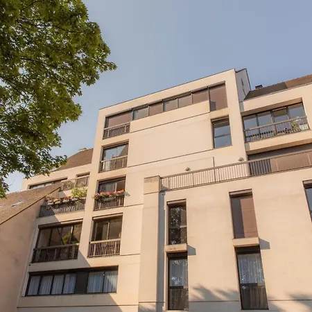 Romanee 6 Personnes Vue Cathedrale 2 Places De Parking Lägenhet Dijon