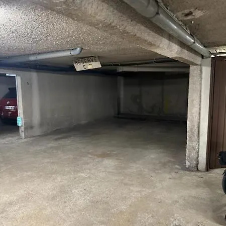 Romanee 6 Personnes Vue Cathedrale 2 Places De Parking Apartament