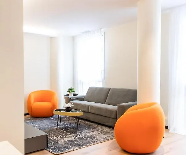 アパート Romanee 6 Personnes Vue Cathedrale 2 Places De Parking ディジョン