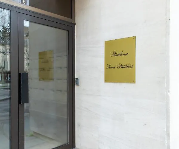 Romanee 6 Personnes Vue Cathedrale 2 Places De Parking アパート *