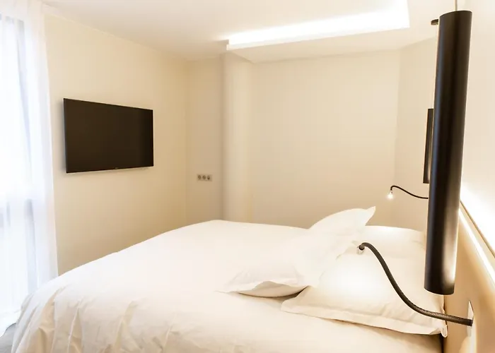 Romanee 6 Personnes Vue Cathedrale 2 Places De Parking