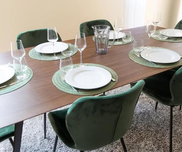 Romanee 6 Personnes Vue Cathedrale 2 Places De Parking * ديجون